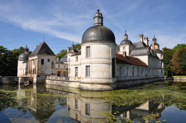chateau-tanlay-canal-de-bourgogne