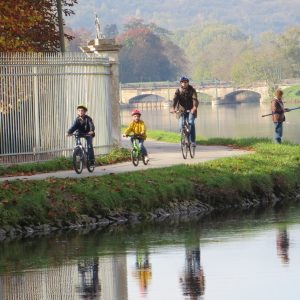 Le canal du Nivernais à vélo en famille